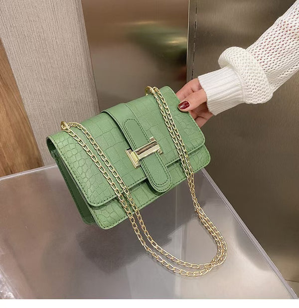 Chic Mini Shoulder Bag for Women â?? Stylish & Compact Everyday Handbag
