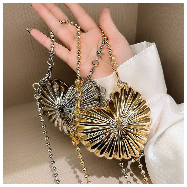 Eboo Luxury Heart Shell Metal Clutch Bag for Women – Elegant Party Crossbody Purse with Chain Strap