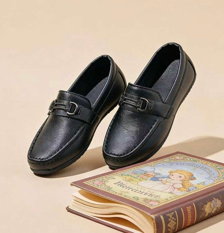 Kids Premium Black Loafers – Stylish Formal & Party Wear Shoes for Boys