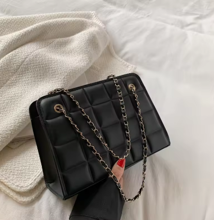 Bag X Oslo – Leather Crossbody Bag for Girls with Stylish Golden Chain