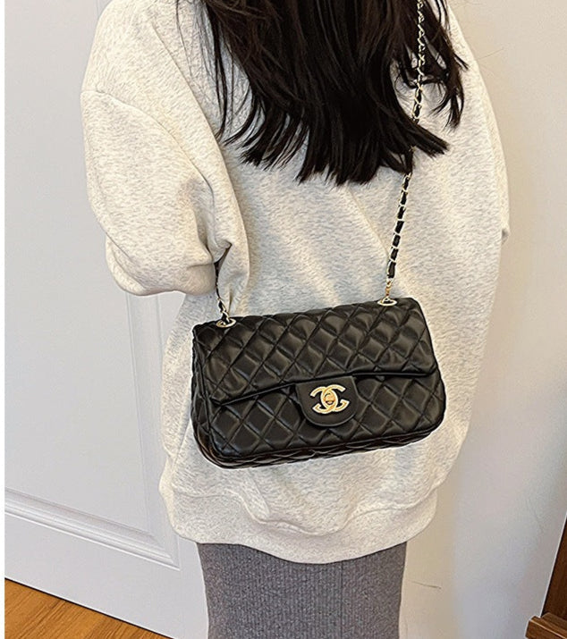 Eboo Shoulder Bags Timeles Rectangular Red Lambskin