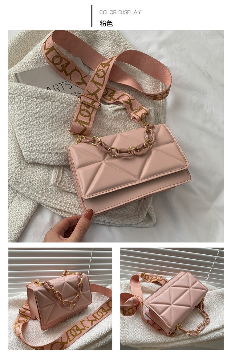 Elegant Embossed Chain Shoulder Bag – Small Square Flap Crossbody for Casual & Travel Use