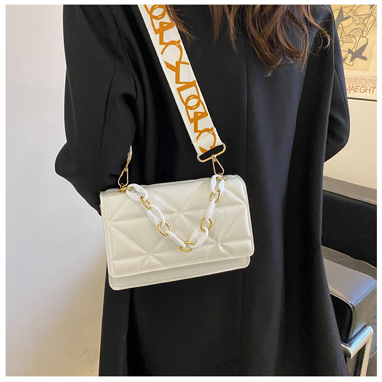 Elegant Embossed Chain Shoulder Bag – Small Square Flap Crossbody for Casual & Travel Use