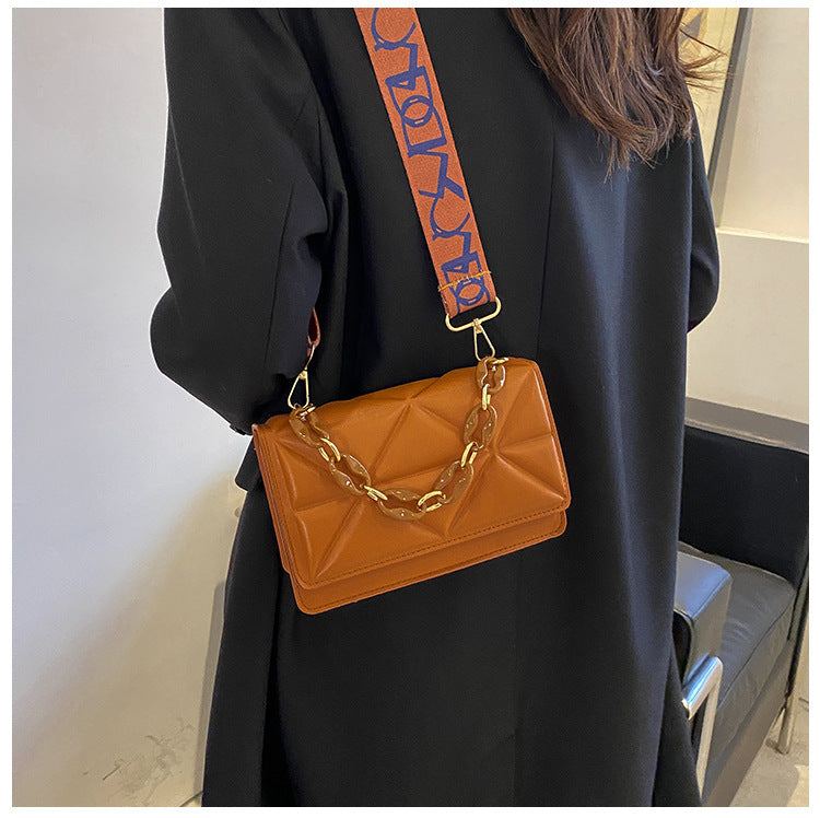 Elegant Embossed Chain Shoulder Bag – Small Square Flap Crossbody for Casual & Travel Use