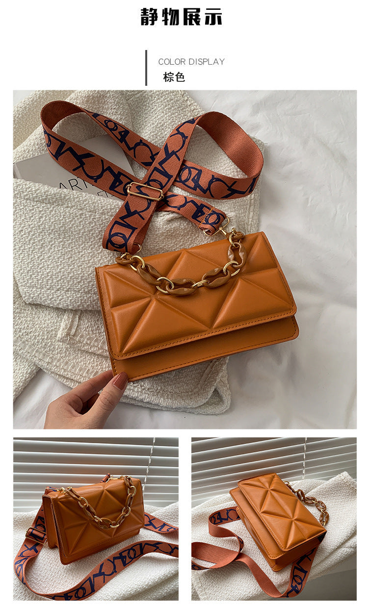 Elegant Embossed Chain Shoulder Bag – Small Square Flap Crossbody for Casual & Travel Use